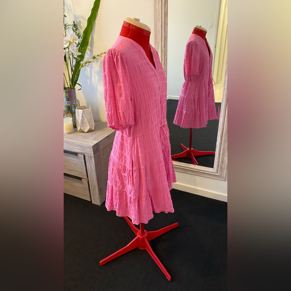 Size 12 - Forever New Posie Textured Smock Shirt Dress in Pink Cosmos - Picture 4 of 13